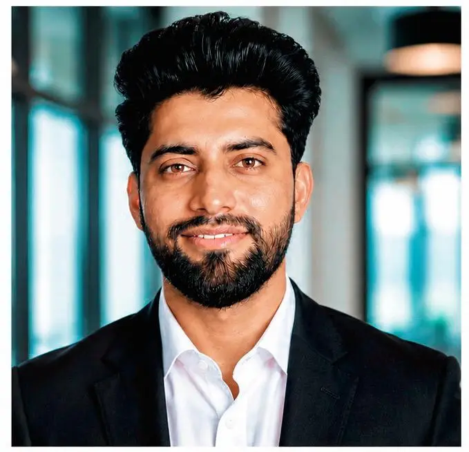 Faisal Manzoor, founder of Gulf Rank Media, an SEO agency in Dubai for real estate and wellness brands